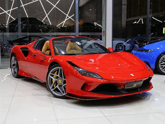 FERRARI F8 SPIDER 3.9 V8 TURBO GASOLINA F1-DCT FERRARI F8 SPIDER 3.9 V8 TURBO GASOLINA F1-DCT
